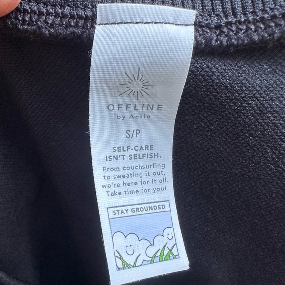 OFFLINE By Aerie Sidewalk Seamless Cropped T-Shirt Size Small Black Women’s - Picture 9 of 12